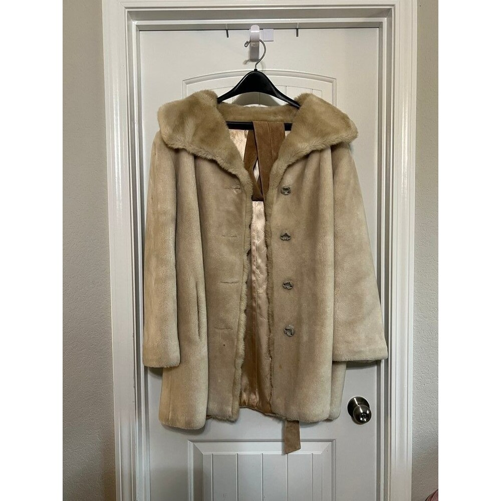 Vintage Sportowne Ultra-Seal Faux Fur Coat